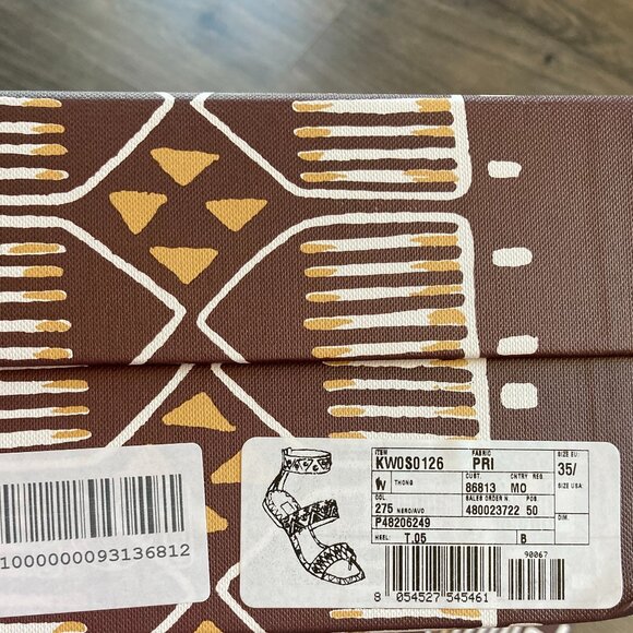 NEW VALENTINO Runway Tribal Stud Sandals | Boho Flat Sandals for Summer - Picture 16 of 16